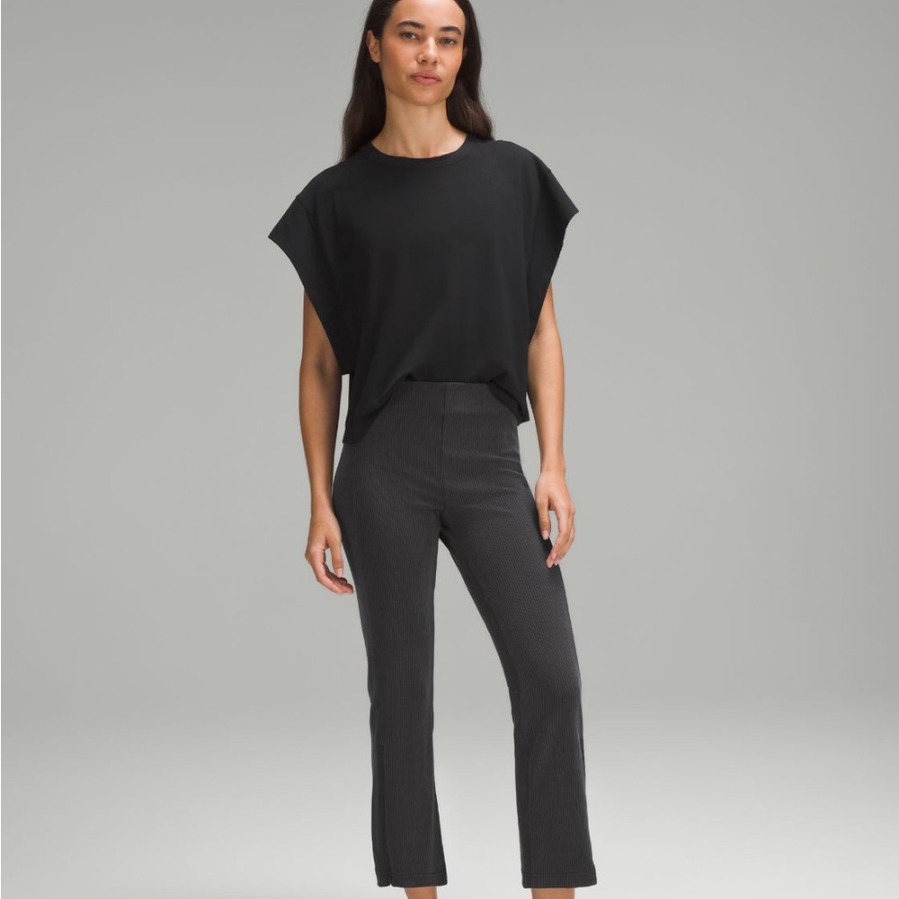 Lululemon Ribbed Softstreme Zip Leg High Rise Cropped Pant 25” Size 6  RARE